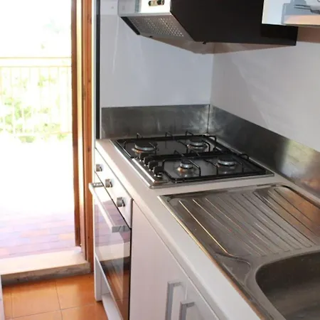 Novella 1 E 2, A Con Posto Auto Apartman Numana