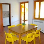 Novella 1 E 2, A Con Posto Auto Apartament *
