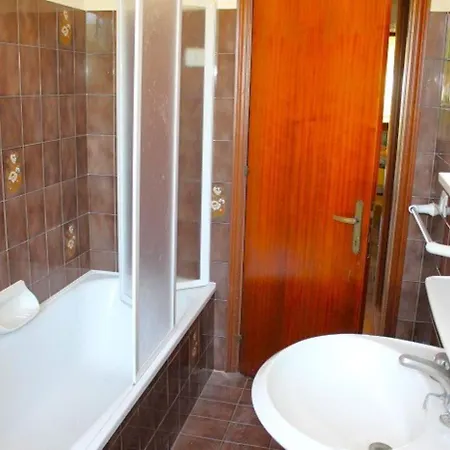 Novella 1 E 2, A Con Posto Auto